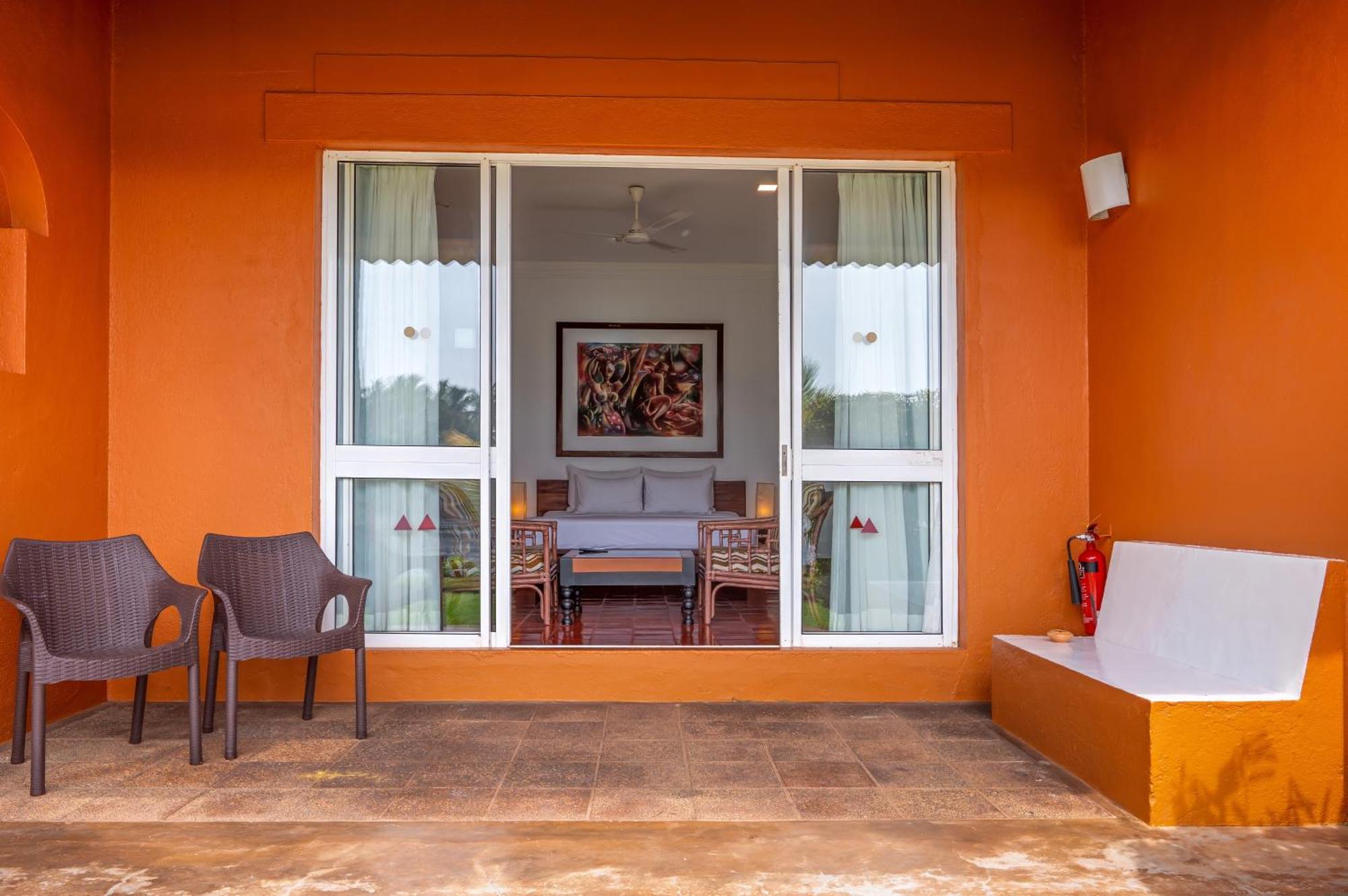 Club Palm Bay Hotel Marawila Room photo