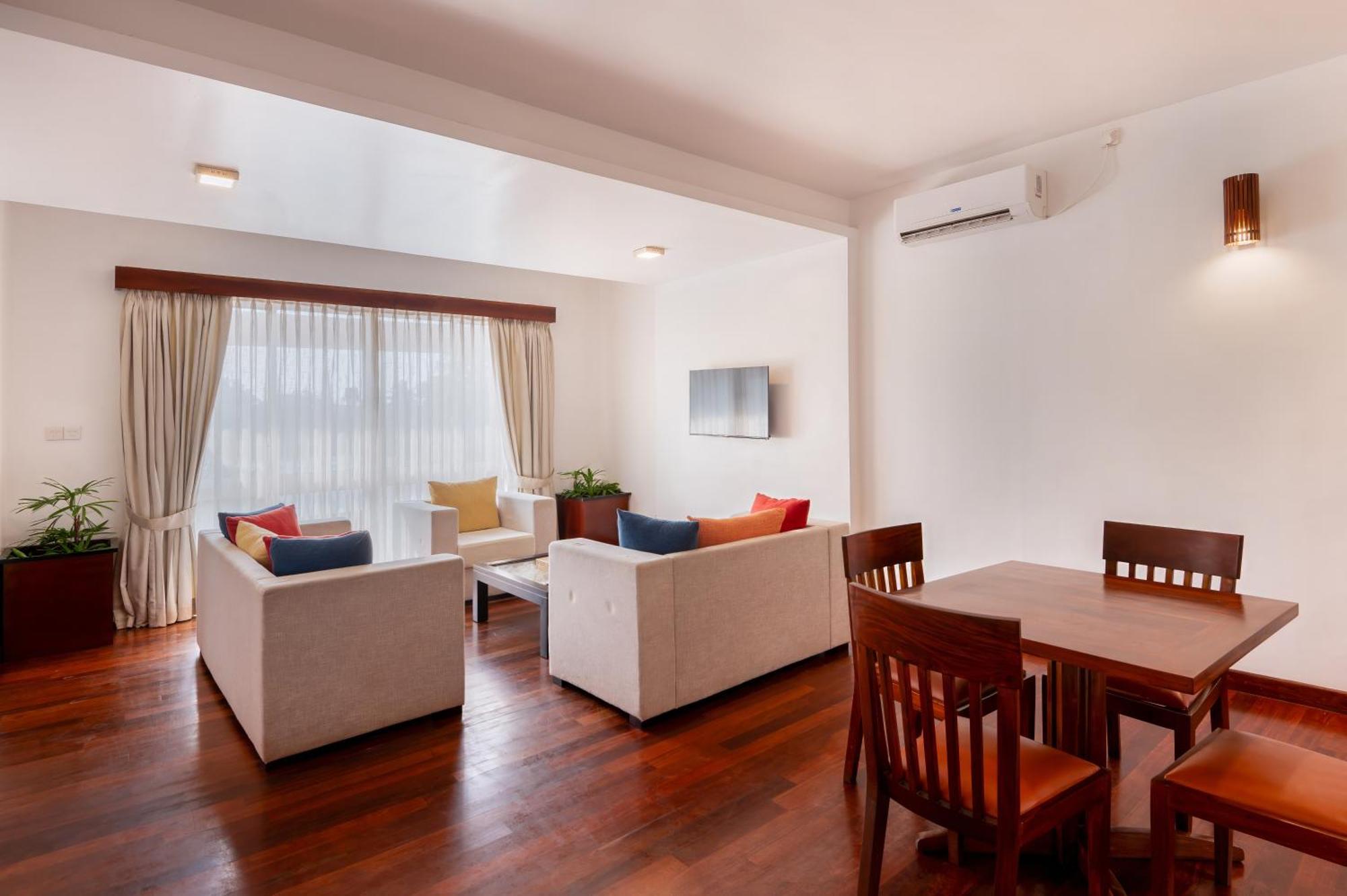 Club Palm Bay Hotel Marawila Room photo